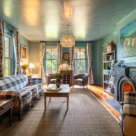 Bed and Breakfast Wilder House Berkshires à Sheffield Extérieur photo